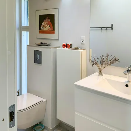 Renovated With Sea View On Agerso