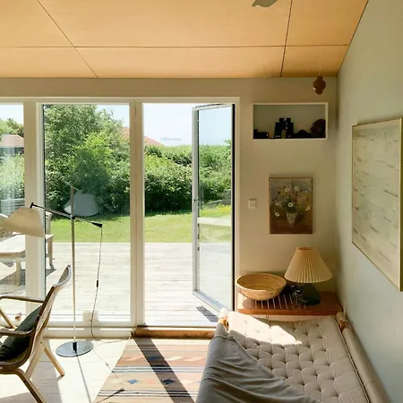 Feriehus Renovated With Sea View On Agerso