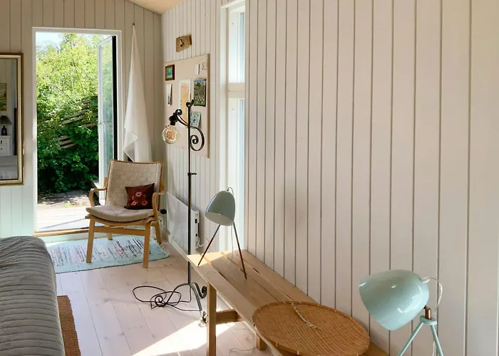 Feriehus Renovated With Sea View On Agerso Skælskør